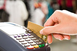 L'obbligo del bancomat rimane in sospeso. RETE Imprese critica: “Troppi costi fissi”